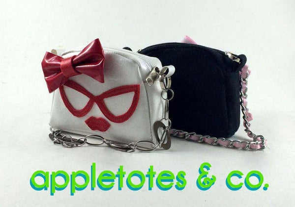 Pretty Little Face Bag Sewing Pattern for 18 Inch Dolls