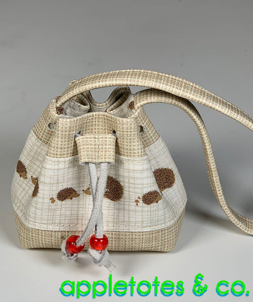 Bucket Bag Sewing Pattern for 18 Inch Dolls