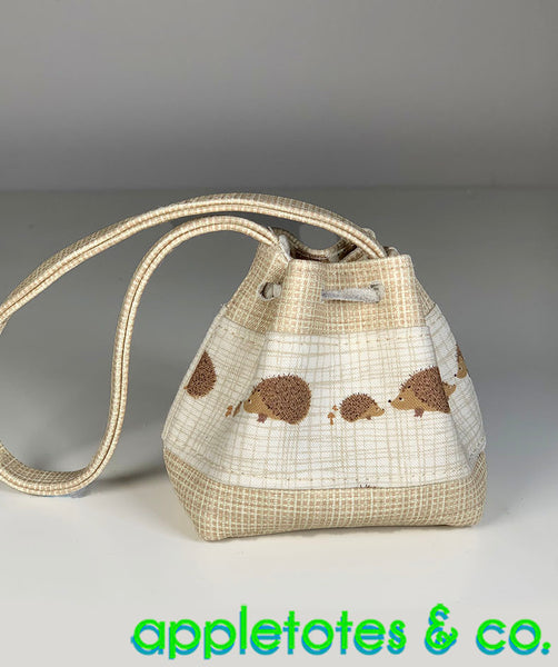 Bucket Bag Sewing Pattern for 18 Inch Dolls